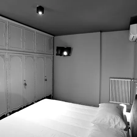 Arsenale 3880 *